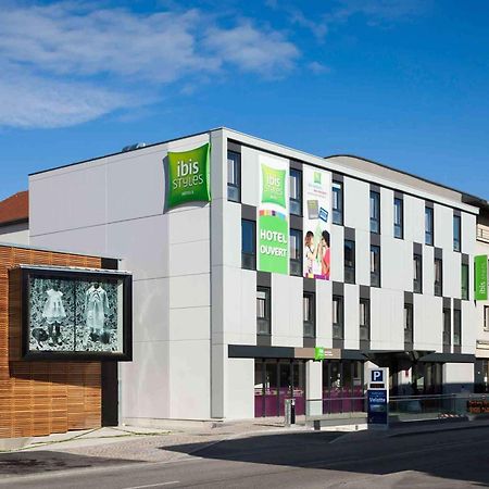 Hotel ibis Styles Montbéliard Esterno foto