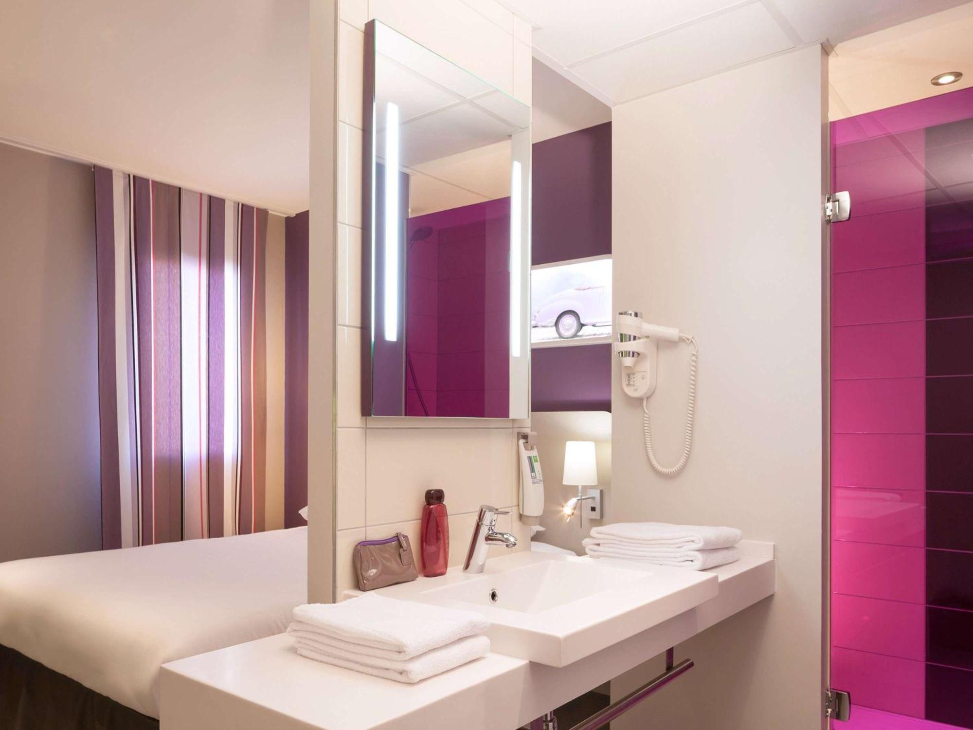 Hotel ibis Styles Montbéliard Esterno foto