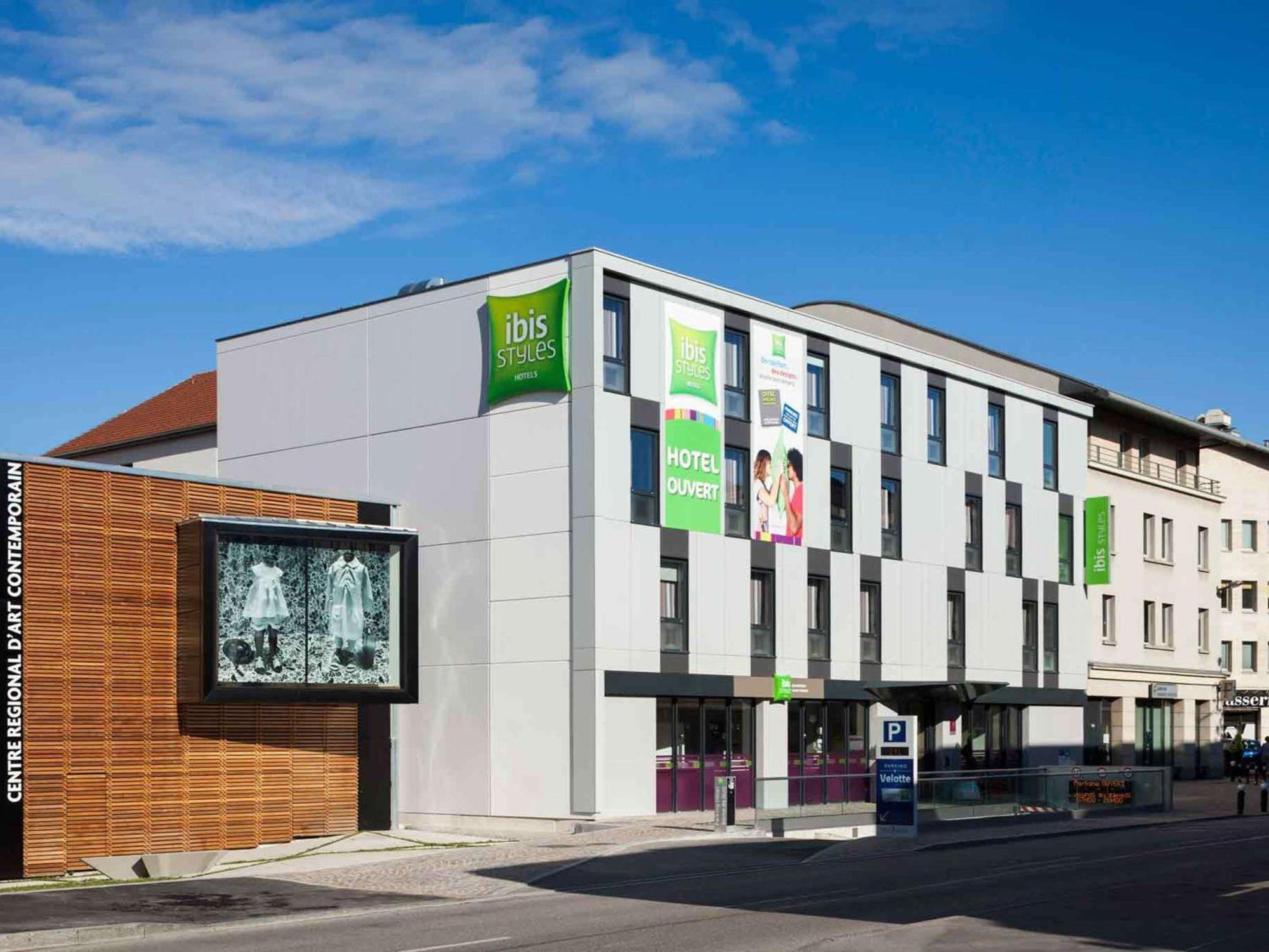 Hotel ibis Styles Montbéliard Esterno foto